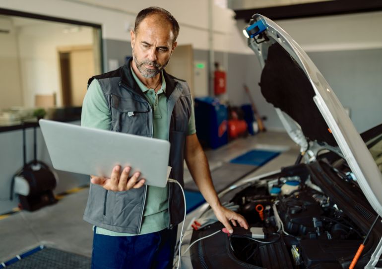 Prise-OBD2-diagnostic-auto