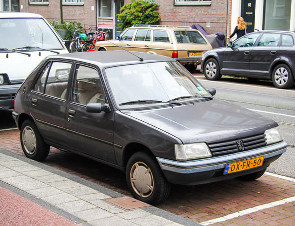 Comment changer le train arrière d’une 205